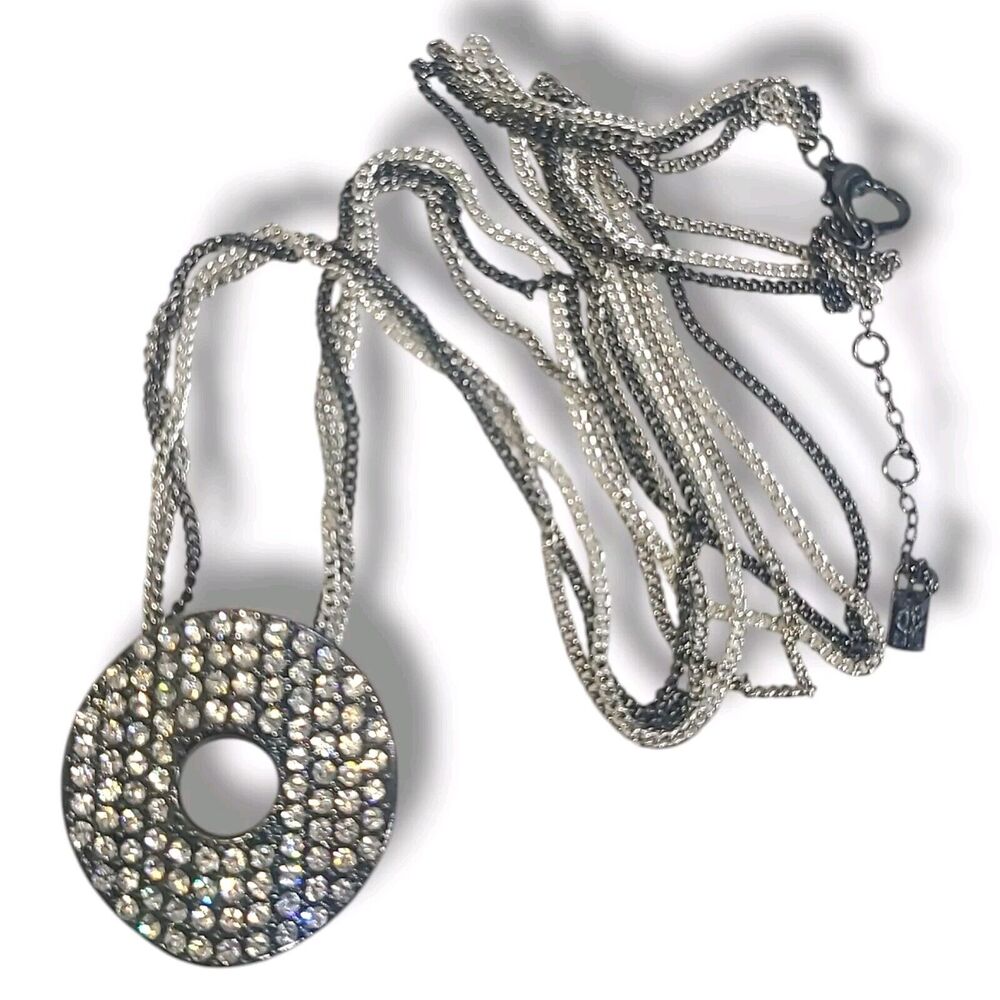 Jennifer Lopez Jlo Silvertone Rhinestone Necklace Round Pendant 26-29"‎ Chain - Picture 2 of 6